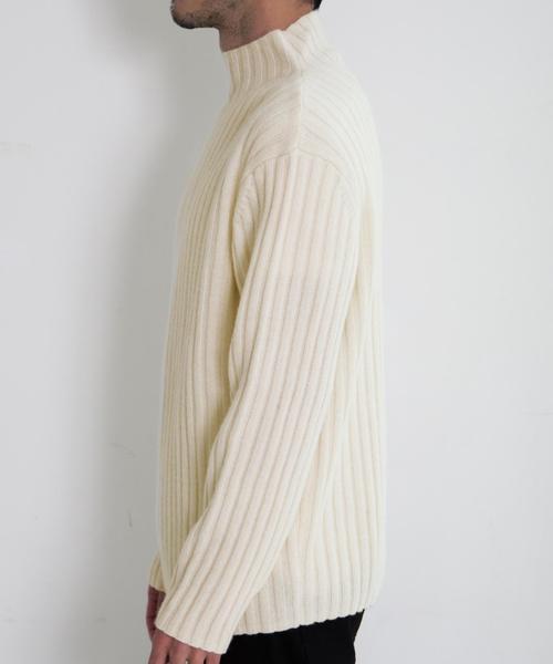 green label relaxing(グリーンレーベルリラクシング)の「BC HAMI/LAMB RIB ハイネック ニット◆(ニット/セーター・メンズ・グレー/オフホワイト・LARGE/SMALL/MEDIUM)」の5枚目の写真