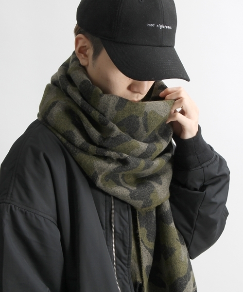 WEGO(ウィゴー)の「WEGO/カモフラストール(ストール/ショール・メンズ・ブラック/カーキ・FREE)」の2枚目の写真