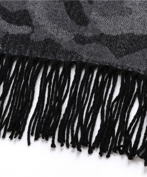 WEGO(ウィゴー)の「WEGO/カモフラストール(ストール/ショール・メンズ・ブラック/カーキ・FREE)」の3枚目の写真