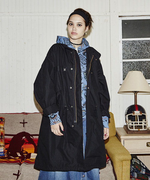 HYSTERIC GLAMOUR（ヒステリックグラマー）の「スタンドカラーシェル