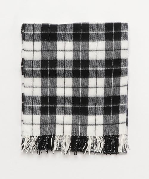 Pierrot（ピエロ）の「大判 チェック柄 フリンジ ストール（ストール/ショール・レディース・アイボリー/レッド系その他2/チャコール/ベージュ/グリーン系その他/パープル系その他/レッド系その他/グリーン系その他2/その他1/その他2/その他3/グリーン/グレー系その他/レッド/パープル/その他/ブラック/ホワイト系その他/その他4/その他5/その他6/その他7/その他8/その他9/その他10/その他11/その他12/その他13/その他14・FREE）」の21枚目の写真