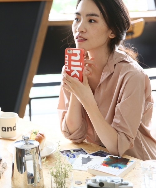 niko and...（ニコアンド）の「オリジナルニコロゴiPhoneケース【niko and ...】（スマホケース/カバー・アイボリー/ブラック/ピンク/ブルー・0）」の4枚目の写真