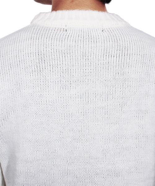 8(eight)(エイト)の「ケーブル編み ニット セーター クルーネック ざっくりニット(ニット/セーター・メンズ・ホワイト/ブラック/ベージュ/ネイビー/グレー/レッド/ピンク・MEDIUM/X-LARGE/LARGE)」の10枚目の写真