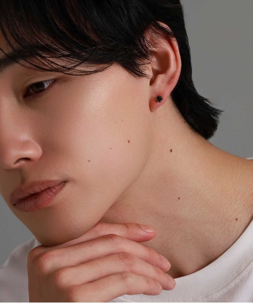 LION HEART(ライオンハート)の「“Petite Modern”ブラックダイヤモンドピアス(Lサイズ/0.5CT)/プラチナ900【LION HEART / ライオンハート】(ピアス(片耳用)・メンズ・プラチナム・FREE)」の14枚目の写真