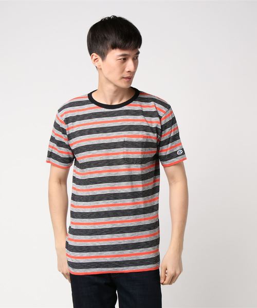 Champion（チャンピオン）の「【Champion/チャンピオン】メンズ ロチェスター ボーダーTシャツ（Tシャツ/カットソー・メンズ・モスグリーン/レッド/ネイビー/ブラック・MEDIUM/LARGE）」の2枚目の写真