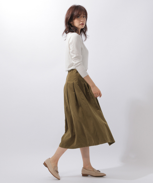 laboratory work（ラボラトリーワーク）の「タックフレアースカート（スカート・レディース・カーキ/ネイビー/パープル/マスタード・SMALL/MEDIUM）」の8枚目の写真