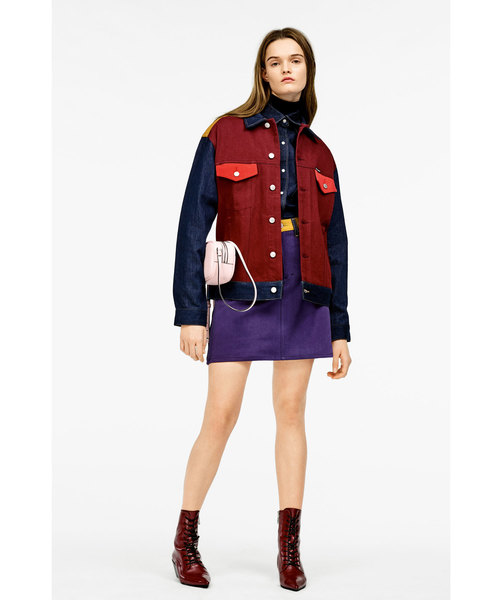 Calvin Klein Jeans(カルヴァンクラインジーンズ)の「クラシック トラッカーデニムジャケット(デニムジャケット・レディース・ブルー・X-SMALL/MEDIUM/LARGE)」の5枚目の写真