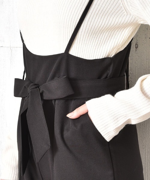 Grandeir(グランディール)の「フロントリボンハイウエストワイドサロペット(サロペット/オーバーオール・レディース・ブラック/ネイビー/グレー/モカ/ブラウン系その他・M/L)」の8枚目の写真