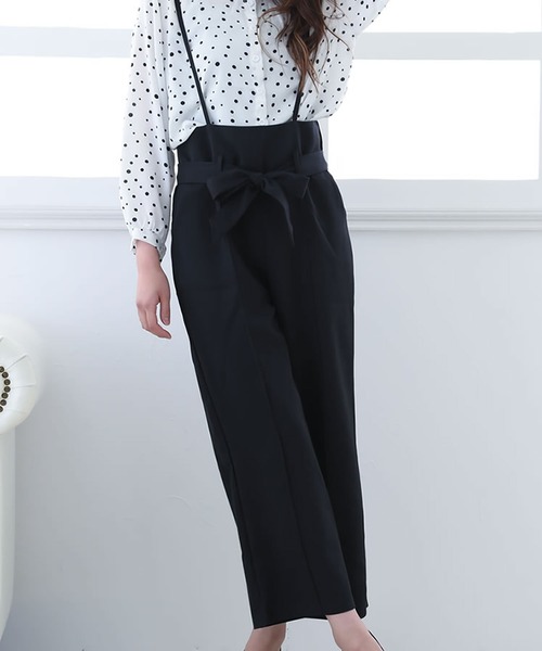 Grandeir(グランディール)の「フロントリボンハイウエストワイドサロペット(サロペット/オーバーオール・レディース・ブラック/ネイビー/グレー/モカ/ブラウン系その他・M/L)」の18枚目の写真