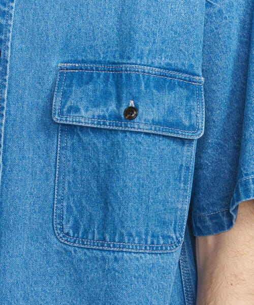 BEAUTY&YOUTH UNITED ARROWS（ビューティーアンドユースユナイテッドアローズ）の「【WEB限定】 by デニム ワイド ショートスリーブ シャツ ◆（シャツ/ブラウス・メンズ・コバルトブルー/ネイビー・L/S/M/XL）」の5枚目の写真