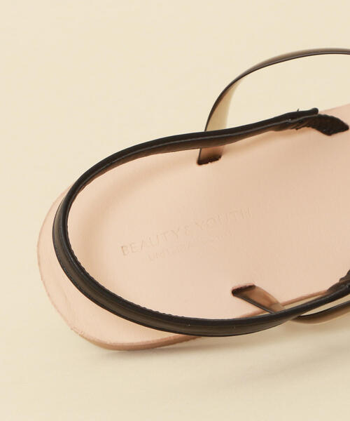 BEAUTY&YOUTH UNITED ARROWS(ビューティーアンドユースユナイテッドアローズ)の「BY∴ クリアクロスバックストラップサンダル о(サンダル・レディース・ホワイト/ブラック・35h/36h/37h/36/37)」の11枚目の写真