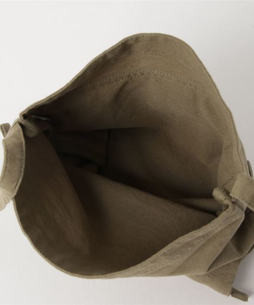 TODAYFUL(トゥデイフル)の「リメイクショルダーバッグ(ショルダーバッグ・レディース・カーキ/ナチュラル・FREE)」の5枚目の写真