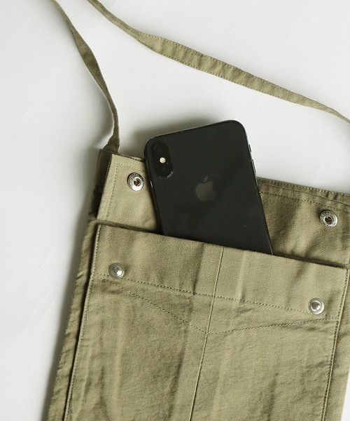 TODAYFUL(トゥデイフル)の「リメイクショルダーバッグ(ショルダーバッグ・レディース・カーキ/ナチュラル・FREE)」の11枚目の写真