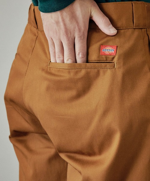 Dickies（ディッキーズ）の「Dickies別注 1タックテーパードトラウザーズチノパンツ（チノパンツ・メンズ・ブラック/ベージュ/ネイビー/ブラウン/オリーブ/チャコール/オフホワイト・S/M/L）」の16枚目の写真