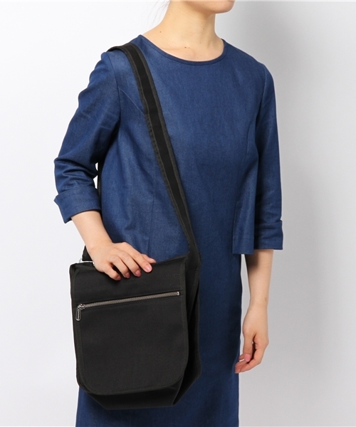 marimekko（マリメッコ）の「marimekko / mini olkalaukkuショルダーバッグ（ショルダーバッグ・レディース・ブラック/レッド/ネイビー・ONE SIZE）」の11枚目の写真