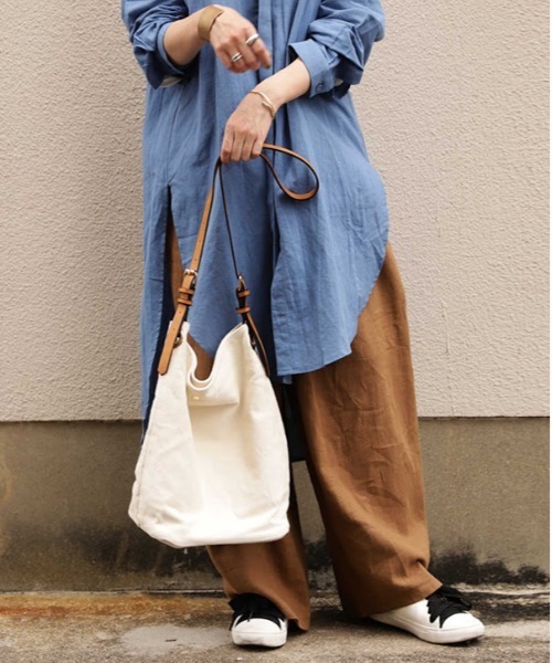 antiqua(アンティカ)の「キャンバスBAG(ショルダーバッグ・レディース・ブラック/カーキ/アイボリー・FREE)」の5枚目の写真
