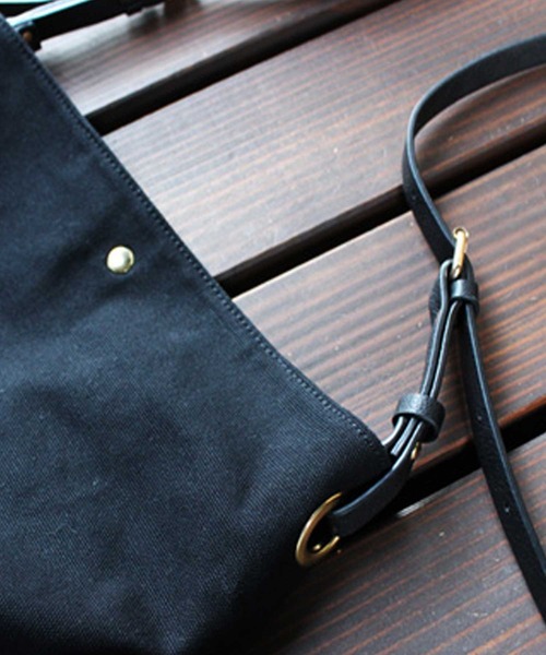 antiqua(アンティカ)の「キャンバスBAG(ショルダーバッグ・レディース・ブラック/カーキ/アイボリー・FREE)」の13枚目の写真