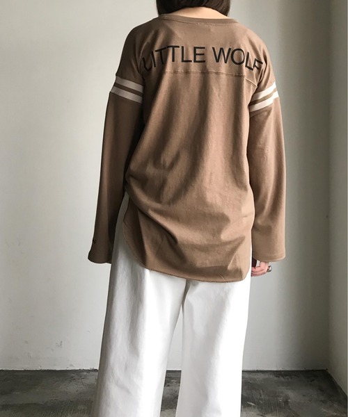 COMMON WARE（コモンウェアー）の「ST:Goodwear(Since1983)  2LINE バッグプリントTEE　FOOTBALL L/S TEE（Tシャツ/カットソー・レディース・ブラウン/チャコールグレー/ピンク・FREE）」の3枚目の写真