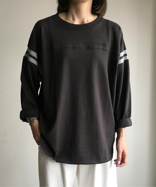COMMON WARE（コモンウェアー）の「ST:Goodwear(Since1983)  2LINE バッグプリントTEE　FOOTBALL L/S TEE（Tシャツ/カットソー・レディース・ブラウン/チャコールグレー/ピンク・FREE）」の2枚目の写真