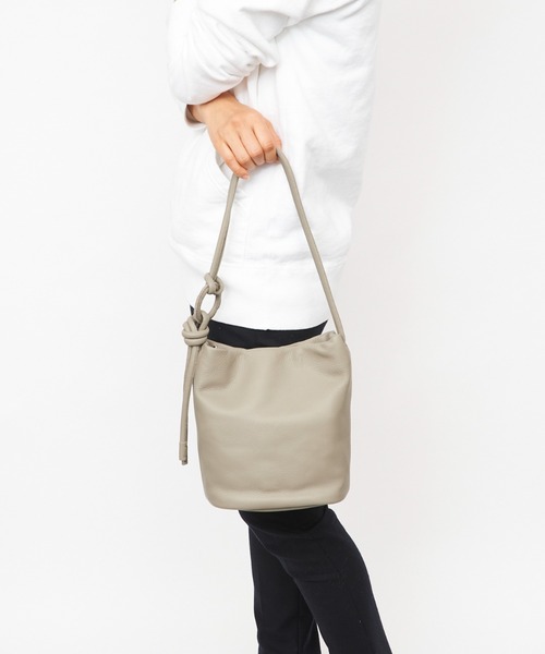 LAZY SUSAN(レイジースーザン)の「ショルダーバッグ サークルミニ(ショルダーバッグ・レディース・グレー/ブルー・FREE)」の1枚目の写真