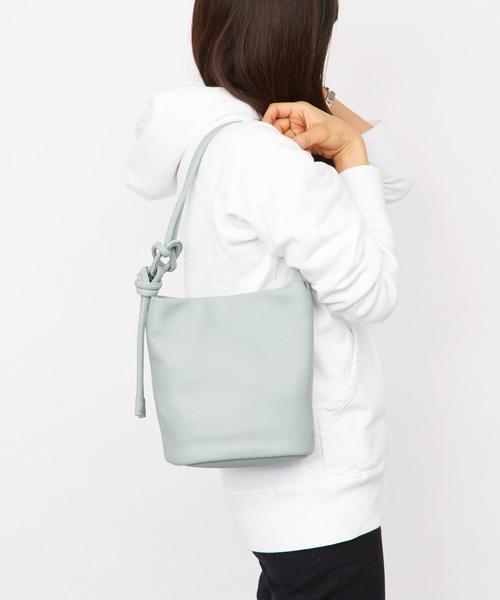 LAZY SUSAN(レイジースーザン)の「ショルダーバッグ サークルミニ(ショルダーバッグ・レディース・グレー/ブルー・FREE)」の8枚目の写真