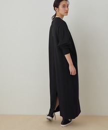 【一部店舗限定】グロススウェットバックジップワンピース