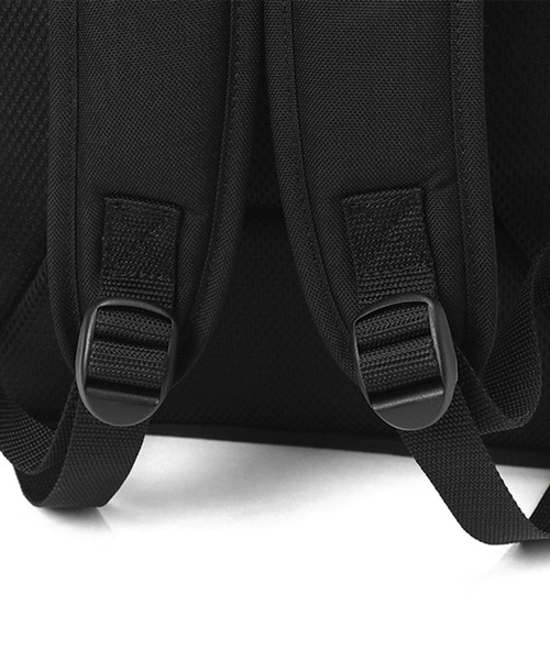 Manhattan Portage(マンハッタンポーテージ)の「Townsend Backpack(バックパック/リュック・メンズ・ブラック・LARGE)」の5枚目の写真