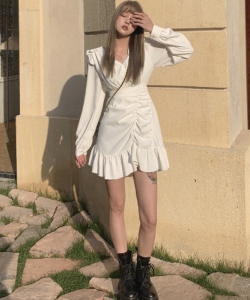 Jasmine Grandiflorum（ジャスミングランディフローラム）の「【Jasmine】Ｖネックフリルミニワンピース（ワンピース・レディース・ホワイト/ブラック・SMALL/MEDIUM/LARGE）」の19枚目の写真