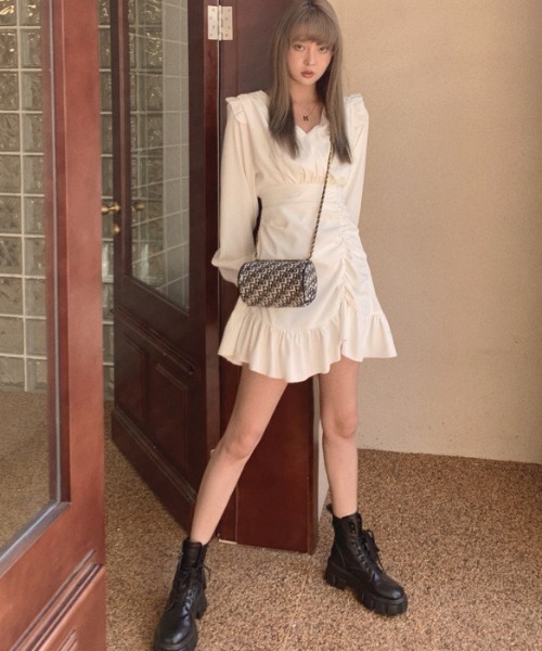 Jasmine Grandiflorum（ジャスミングランディフローラム）の「【Jasmine】Ｖネックフリルミニワンピース（ワンピース・レディース・ホワイト/ブラック・SMALL/MEDIUM/LARGE）」の18枚目の写真