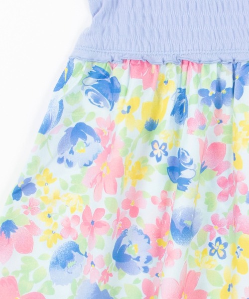 KP(ケーピー)の「シャーリング天竺とタイプライター花プリントドッキングワンピース(100-130cm)(ワンピース・キッズ・ブルー/ベビーピンク・130cm/100cm/120cm/110cm)」の3枚目の写真