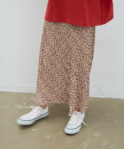 MERLOT(メルロー)の「くしゅくしゅビンテージフラワースカート(スカート・レディース・ナチュラル/ブルー・FREE)」の8枚目の写真