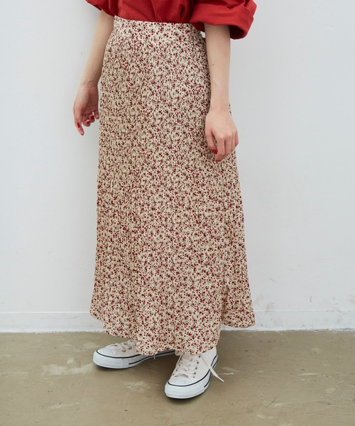 MERLOT(メルロー)の「くしゅくしゅビンテージフラワースカート(スカート・レディース・ナチュラル/ブルー・FREE)」の10枚目の写真