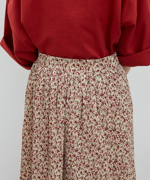 MERLOT(メルロー)の「くしゅくしゅビンテージフラワースカート(スカート・レディース・ナチュラル/ブルー・FREE)」の12枚目の写真