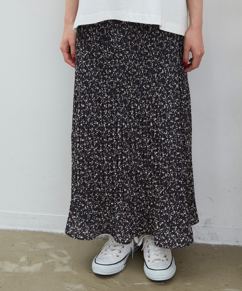 MERLOT(メルロー)の「くしゅくしゅビンテージフラワースカート(スカート・レディース・ナチュラル/ブルー・FREE)」の20枚目の写真