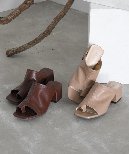 sango（sango）の「ソフトレザートングスクエアヒールサンダル（サンダル・レディース・ブラック/ダークブラウン/ベージュ/グレイッシュベージュ・M/LL/S/L/SS/3L）」の14枚目の写真