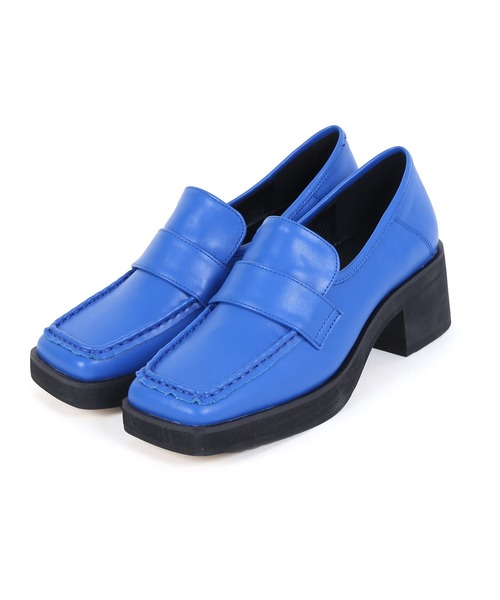 Figments(フィグメンツ)の「ヒールスクエアトゥローファー(その他シューズ・レディース・ブラック/ホワイト/ブルー・SMALL/MEDIUM)」の7枚目の写真