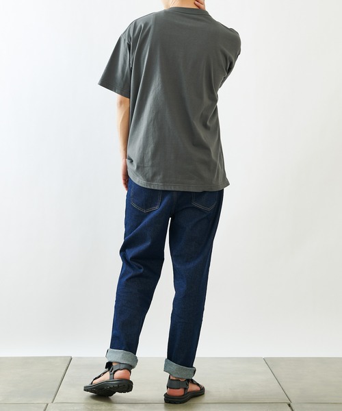 COLONY 2139（コロニートゥーワンスリーナイン）の「【ULTRA HYBRID】USAコットンポケット付半袖Ｔシャツ(ユニセックス可)（Tシャツ/カットソー・メンズ・ブラック/オフホワイト/サックスブルー/チャコールグレー/ライトグレー・MEDIUM/LARGE/X-LARGE）」の16枚目の写真