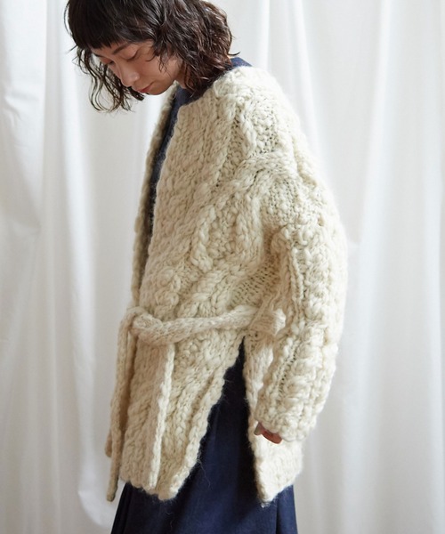 Lene（レネ）の「スラブ　オーバーカーディガン（カーディガン/ボレロ・レディース・ホワイト/マスタード・FREE）」の4枚目の写真