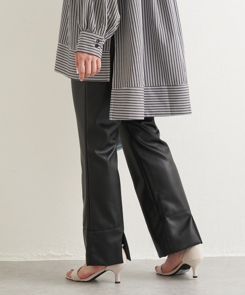 LAVEANGE（ラビアンジェ）の「フェイクレザースリットパンツ（その他パンツ・レディース・ブラック/グリーン・LL/3L/M/L）」の9枚目の写真