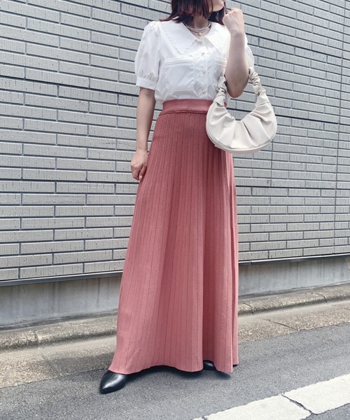 Loueme(ルエム)の「プリーツニットロングスカート(スカート・レディース・ブラック/ベージュ/アイボリー/モカ/ピンクベージュ・M/L)」の5枚目の写真