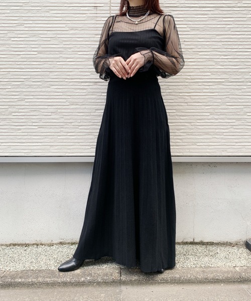 Loueme(ルエム)の「プリーツニットロングスカート(スカート・レディース・ブラック/ベージュ/アイボリー/モカ/ピンクベージュ・M/L)」の1枚目の写真