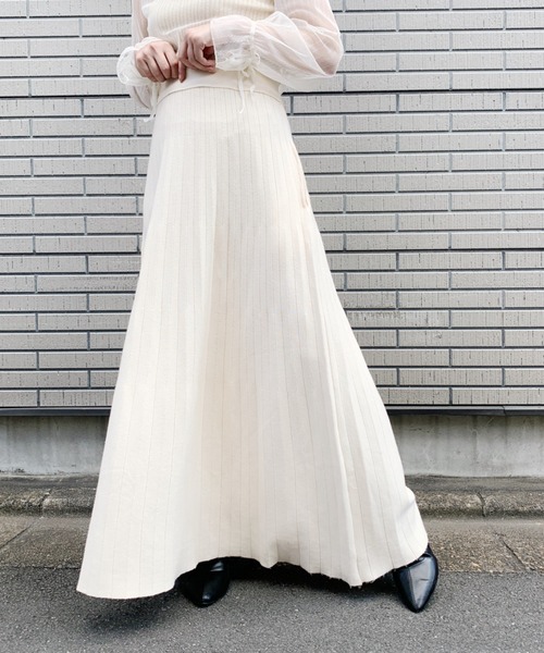 Loueme(ルエム)の「プリーツニットロングスカート(スカート・レディース・ブラック/ベージュ/アイボリー/モカ/ピンクベージュ・M/L)」の19枚目の写真