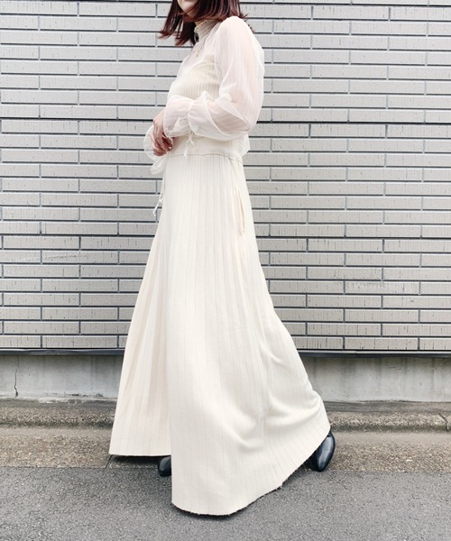 Loueme(ルエム)の「プリーツニットロングスカート(スカート・レディース・ブラック/ベージュ/アイボリー/モカ/ピンクベージュ・M/L)」の18枚目の写真