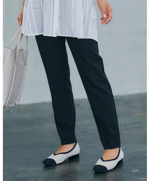 SHOO・LA・RUE(シューラルー)の「◆【S-LL/股下長め/3Dスキャン】ドライタッチテーパードパンツ(その他パンツ・レディース・ブラック/レンガ/ナチュラル/グレー系その他2・04/02/01/03)」の14枚目の写真