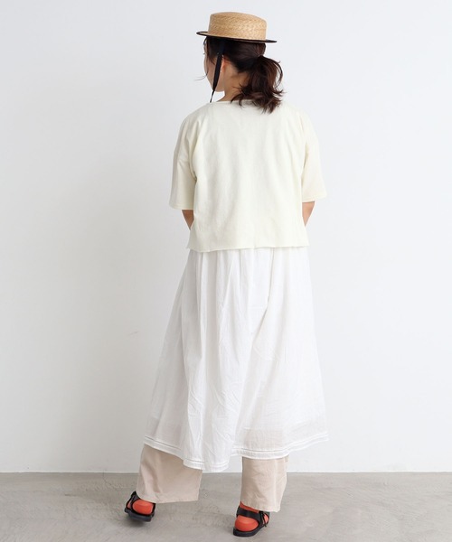 aimer le mieux(エメルミュー)の「aimer ショート丈 製品染めボートネックプルオーバー(Tシャツ/カットソー・レディース・ブラック/ブラウン/イエロー/アイボリー/ボルドー・FREE)」の6枚目の写真