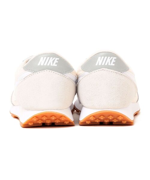 NIKE(ナイキ)の「NIKE: DAYBREAK (デイブレイク)(スニーカー・レディース・オフホワイト/ブラック・45/35/40/30)」の3枚目の写真