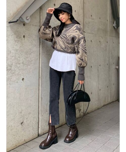 EMODA(エモダ)の「ラインショートブーツ(ブーツ・レディース・ブラック/ブラウン・SMALL/MEDIUM/LARGE)」の4枚目の写真