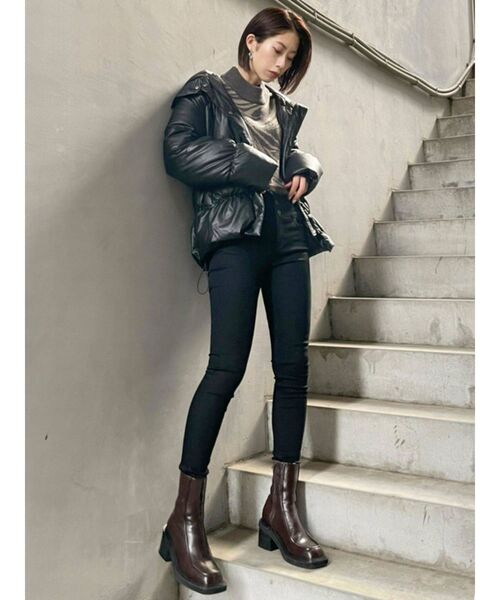 EMODA(エモダ)の「ラインショートブーツ(ブーツ・レディース・ブラック/ブラウン・SMALL/MEDIUM/LARGE)」の8枚目の写真