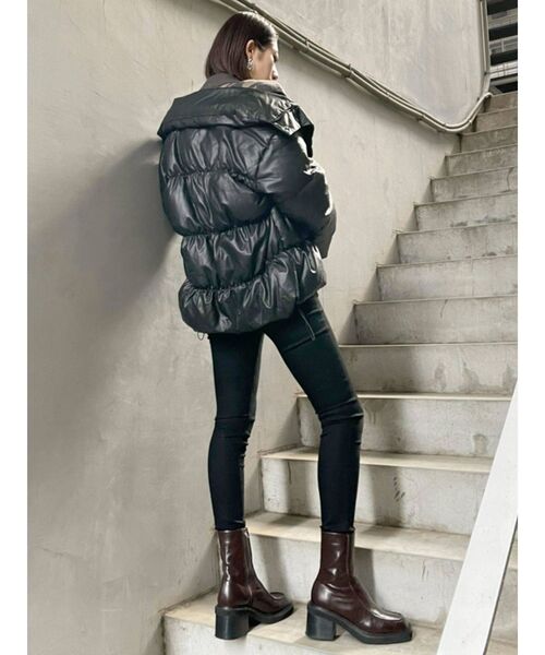 EMODA(エモダ)の「ラインショートブーツ(ブーツ・レディース・ブラック/ブラウン・SMALL/MEDIUM/LARGE)」の3枚目の写真