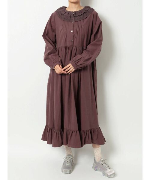 merry jenny(メリージェニー)の「Wレースカラーワンピース(ワンピース・レディース・オフホワイト/ブラック/ボルドー・FREE)」の8枚目の写真